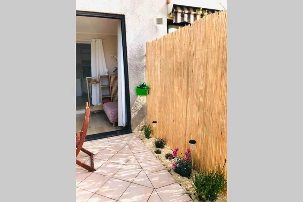 Appartement La petite Pinède à Sanary-sur-Mer 0*,
