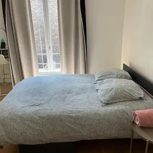 Studio Quai De Valmy , Paris France